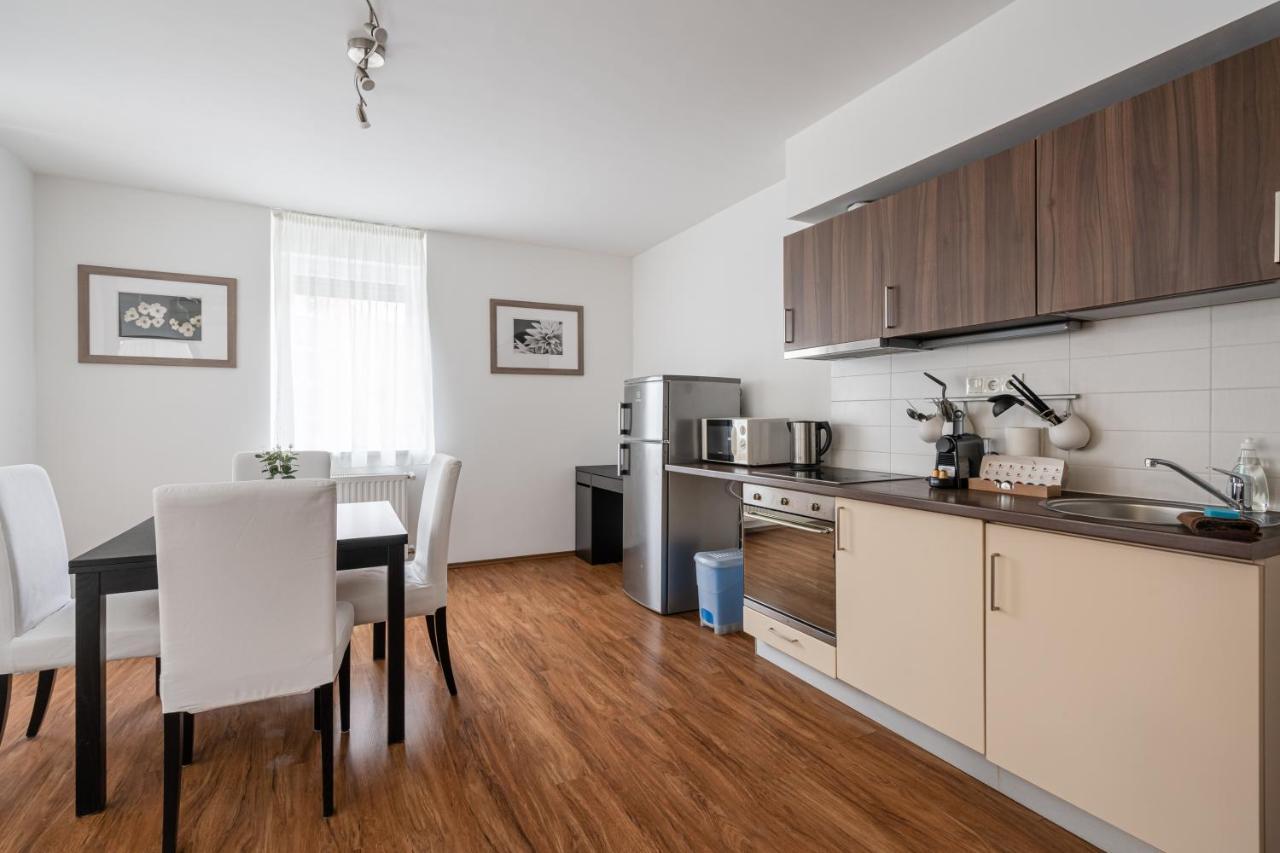 White Cascade Realty Apartment Budapest Bagian luar foto