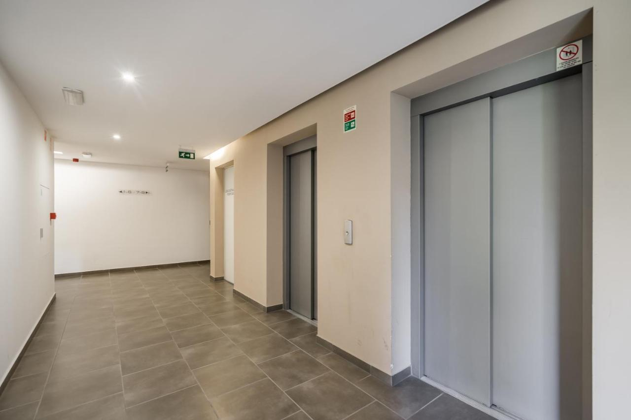 White Cascade Realty Apartment Budapest Bagian luar foto