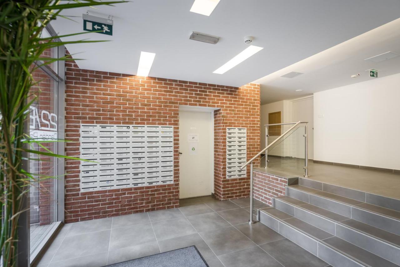 White Cascade Realty Apartment Budapest Bagian luar foto