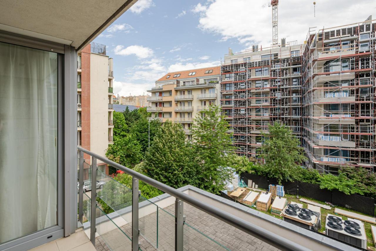 White Cascade Realty Apartment Budapest Bagian luar foto